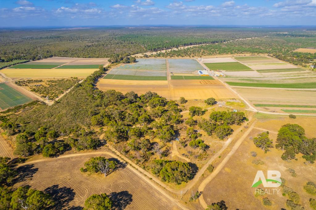 440 Old Yanchep Rd, Carabooda, WA 6033