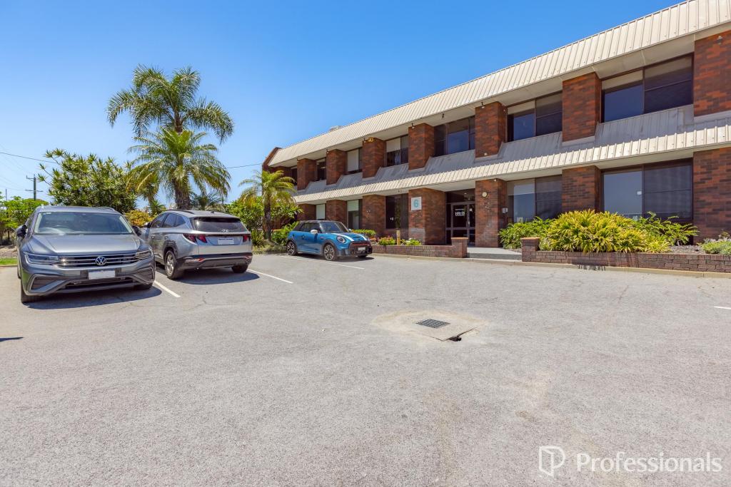 2/6 Dellamarta Rd, Wangara, WA 6065