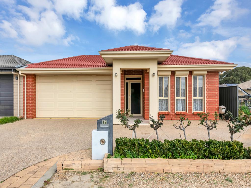 19 Piovesan Dr, Paralowie, SA 5108