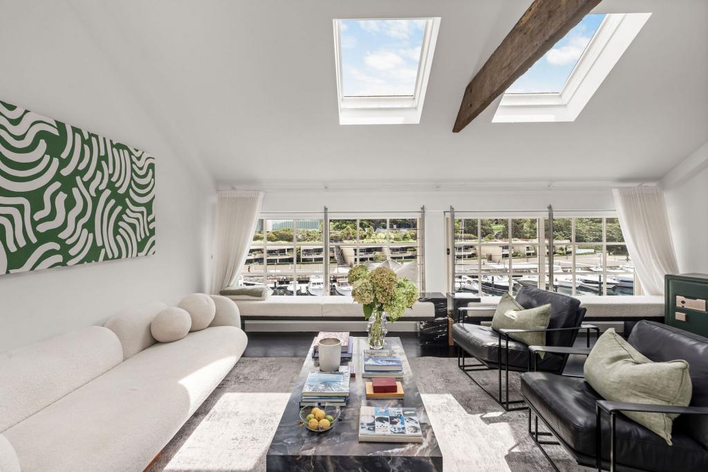 582/6 Cowper Wharf Rd, Woolloomooloo, NSW 2011