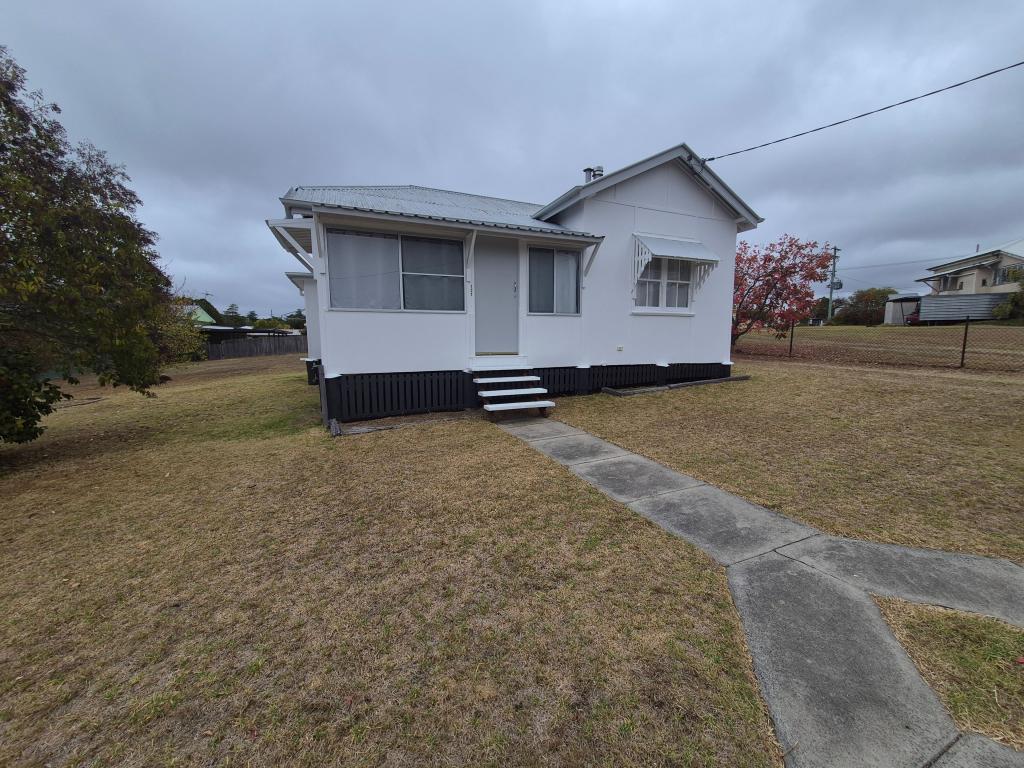 121 Folkestone St, Stanthorpe, QLD 4380
