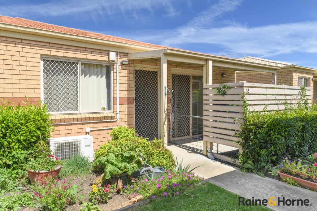 18/80-92 Queen Elizabeth Dr, Armidale, NSW 2350