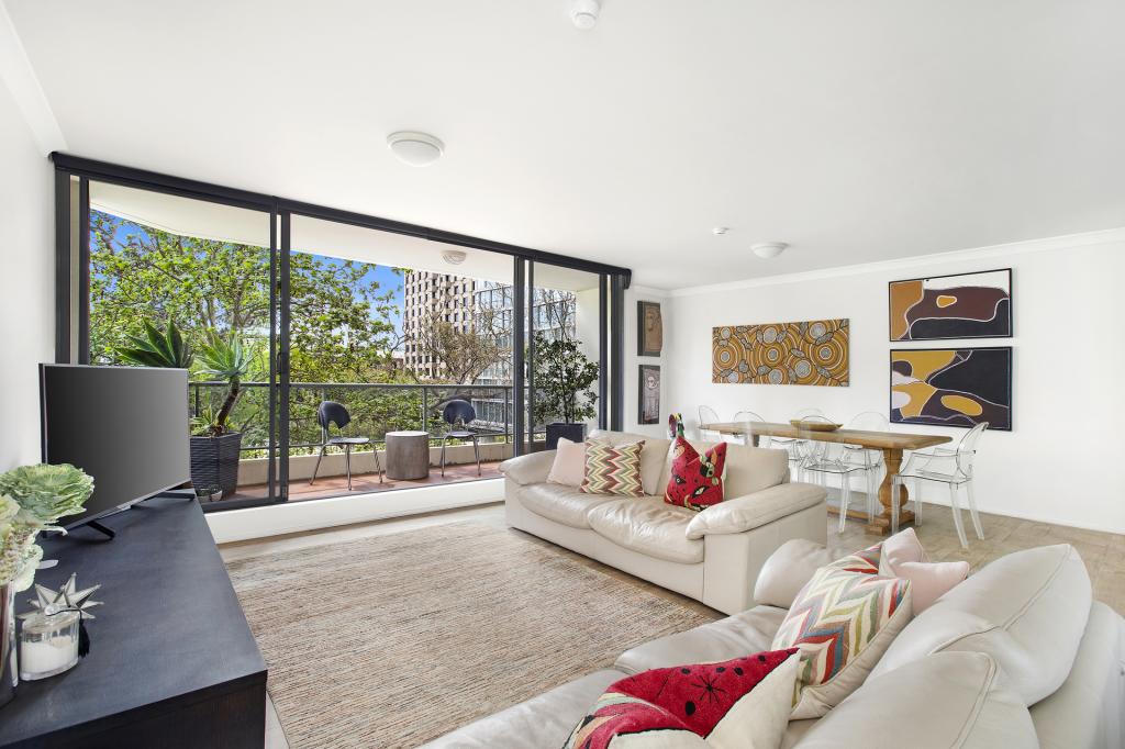 301/39 MCLAREN ST, NORTH SYDNEY, NSW 2060