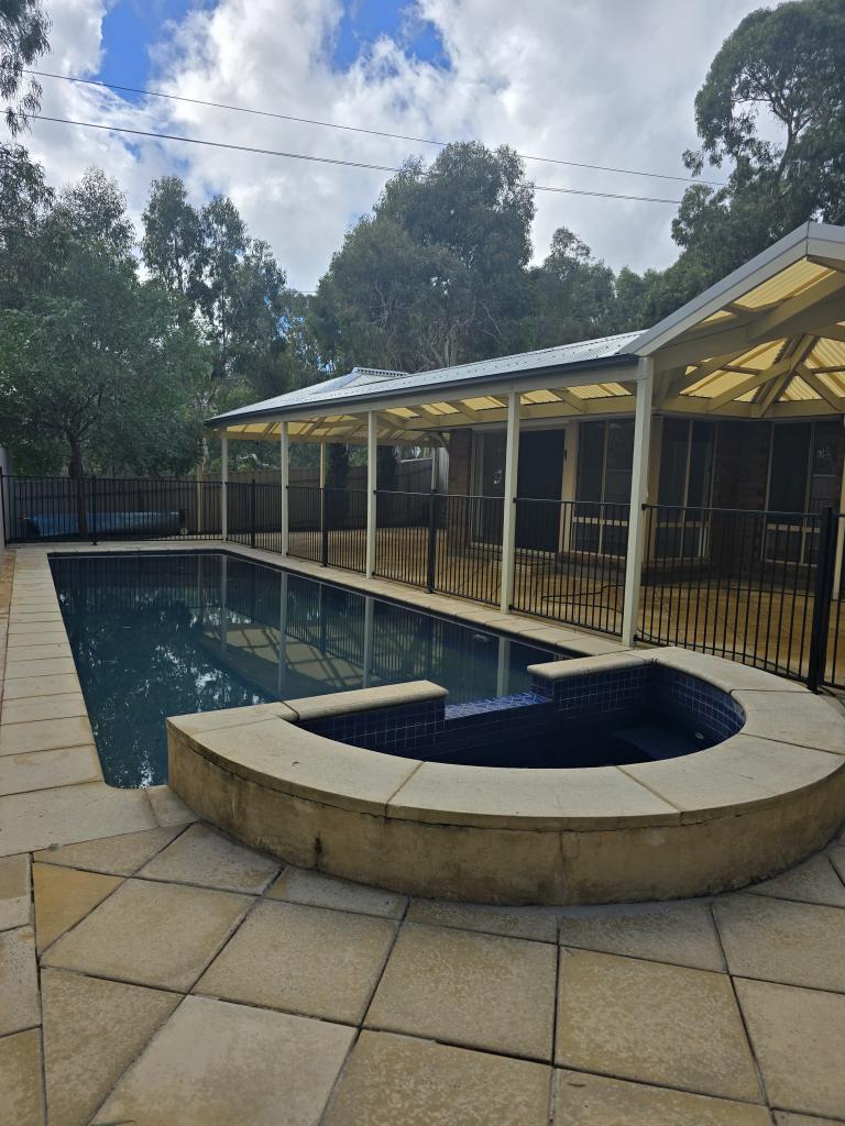 19 Grevillea Rd, Aberfoyle Park, SA 5159