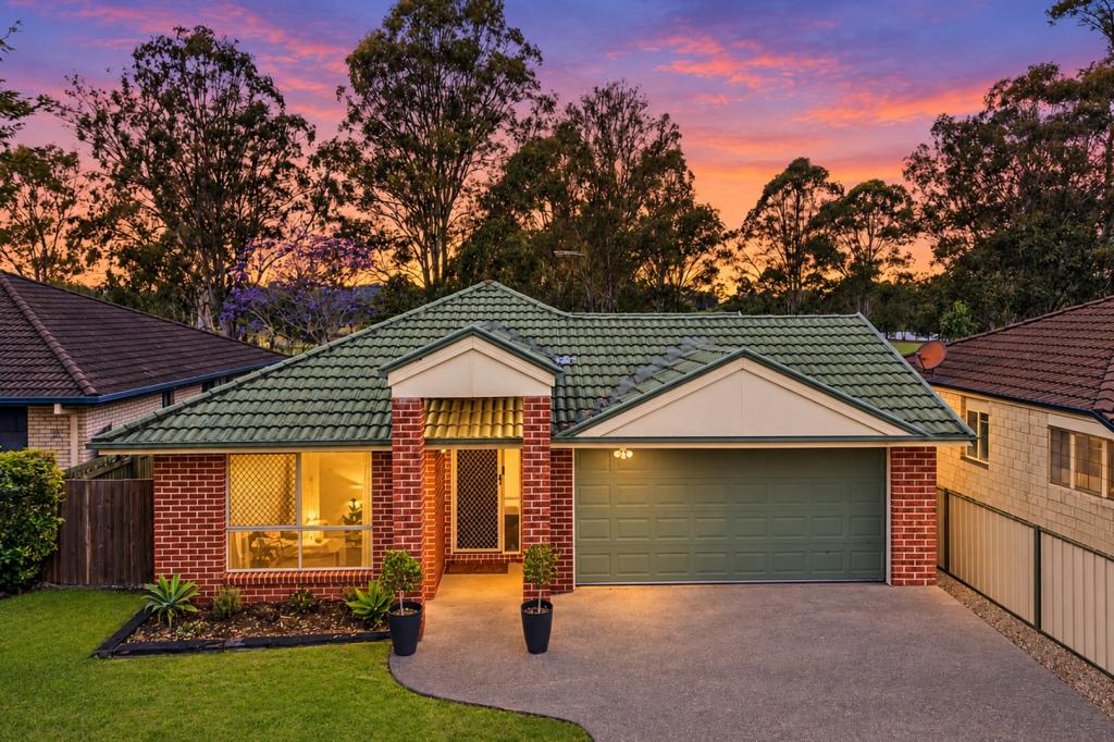 29 Fairway Dr, Meadowbrook, QLD 4131