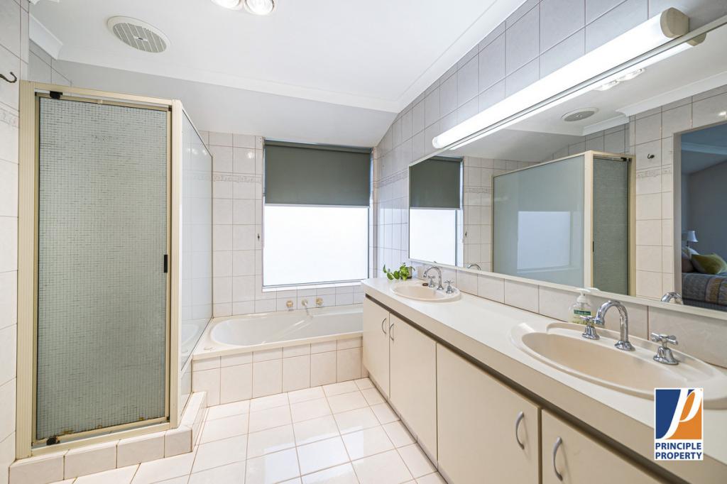 13 Ensign Dr, Swan View, WA 6056