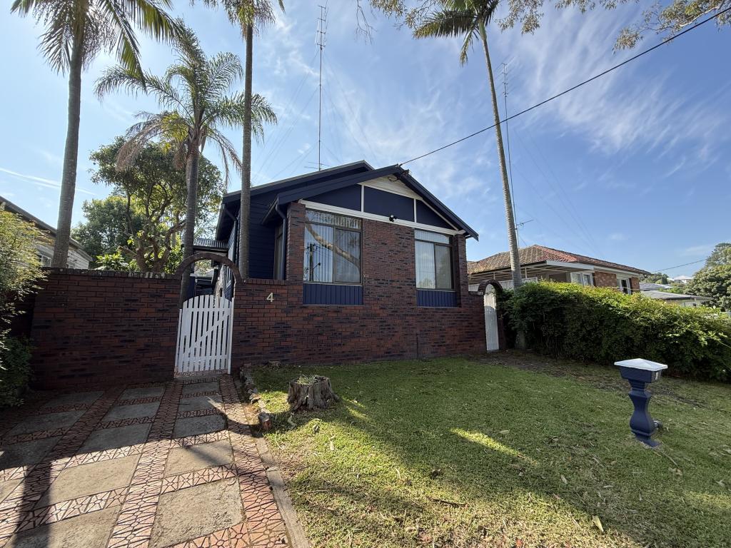 4 Penylan St, Cardiff, NSW 2285