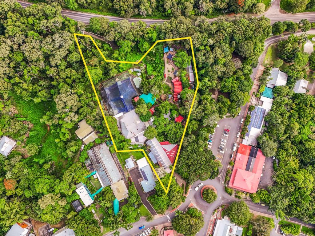 2-4 Rob Veivers Dr, Kuranda, QLD 4881