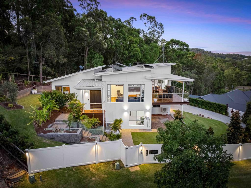 17 Currawong Cres, Upper Coomera, QLD 4209