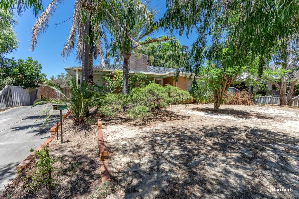 28 THIRD AVE, KELMSCOTT, WA 6111