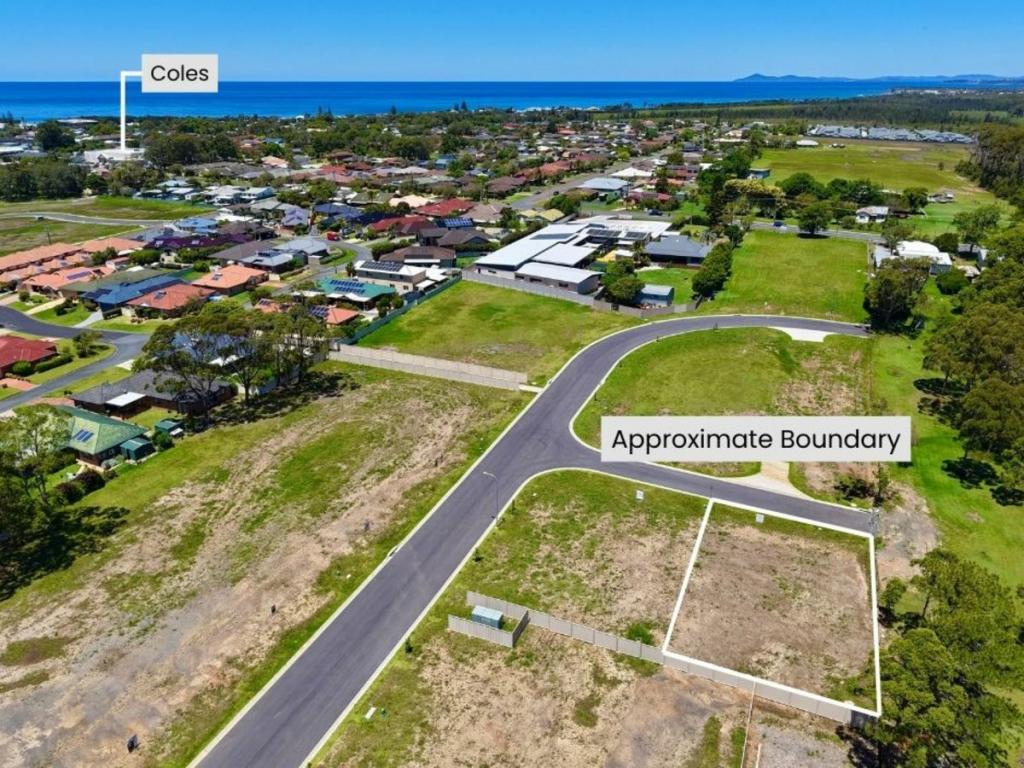 4 Sunset Cres, Old Bar, NSW 2430