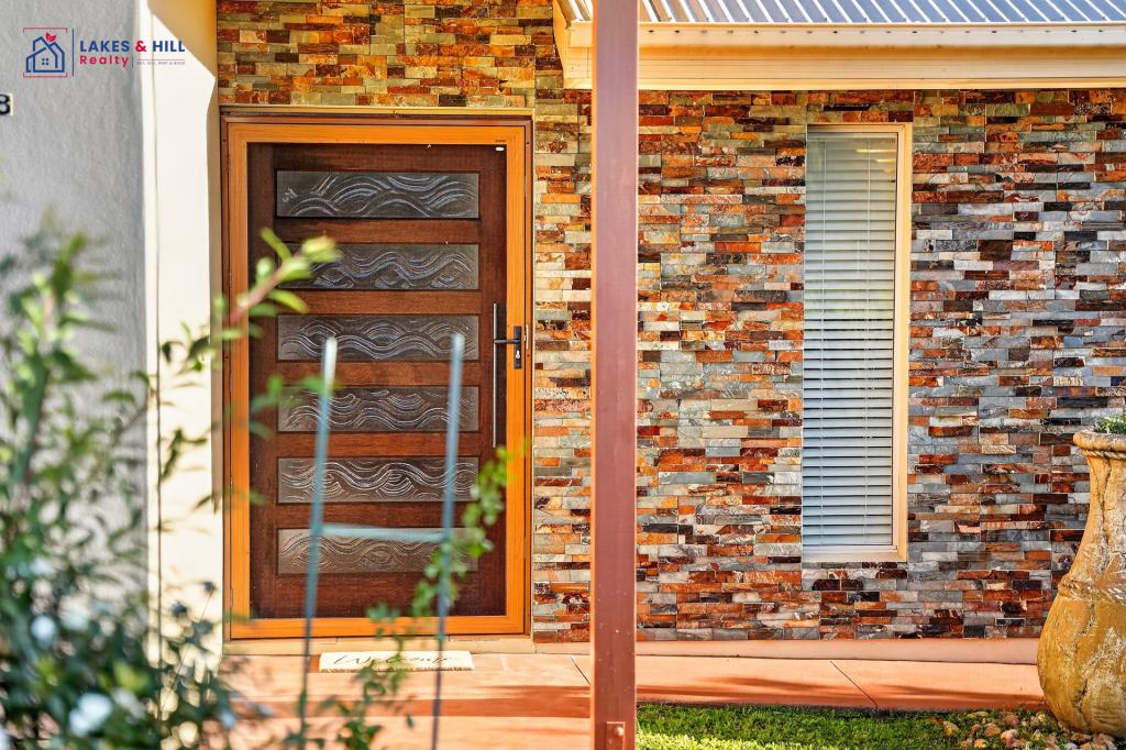 518 EARNSHAW RD, NUDGEE, QLD 4014