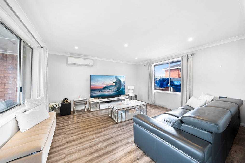 7 Ash St, Georges Hall, NSW 2198