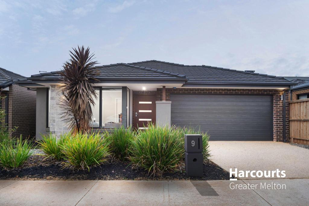 9 ROSEBANK RD, THORNHILL PARK, VIC 3335