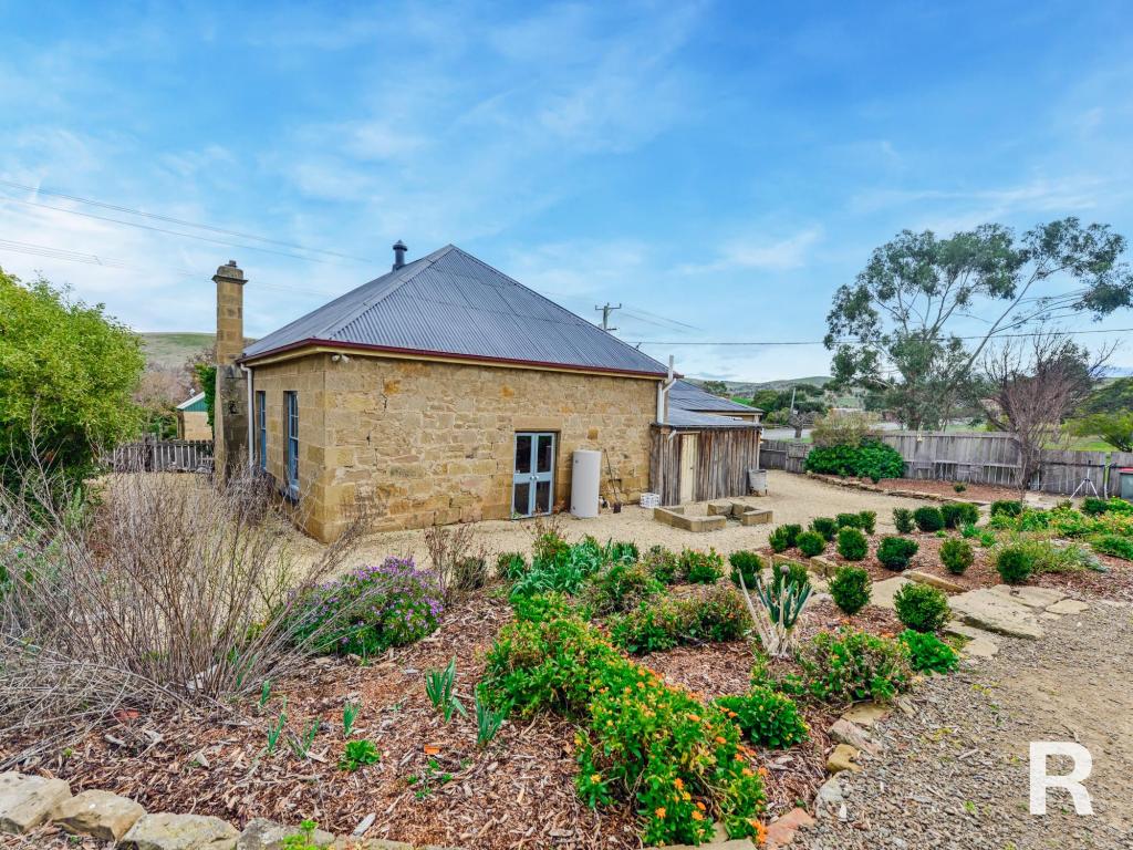 8 Arthur St, Hamilton, TAS 7140