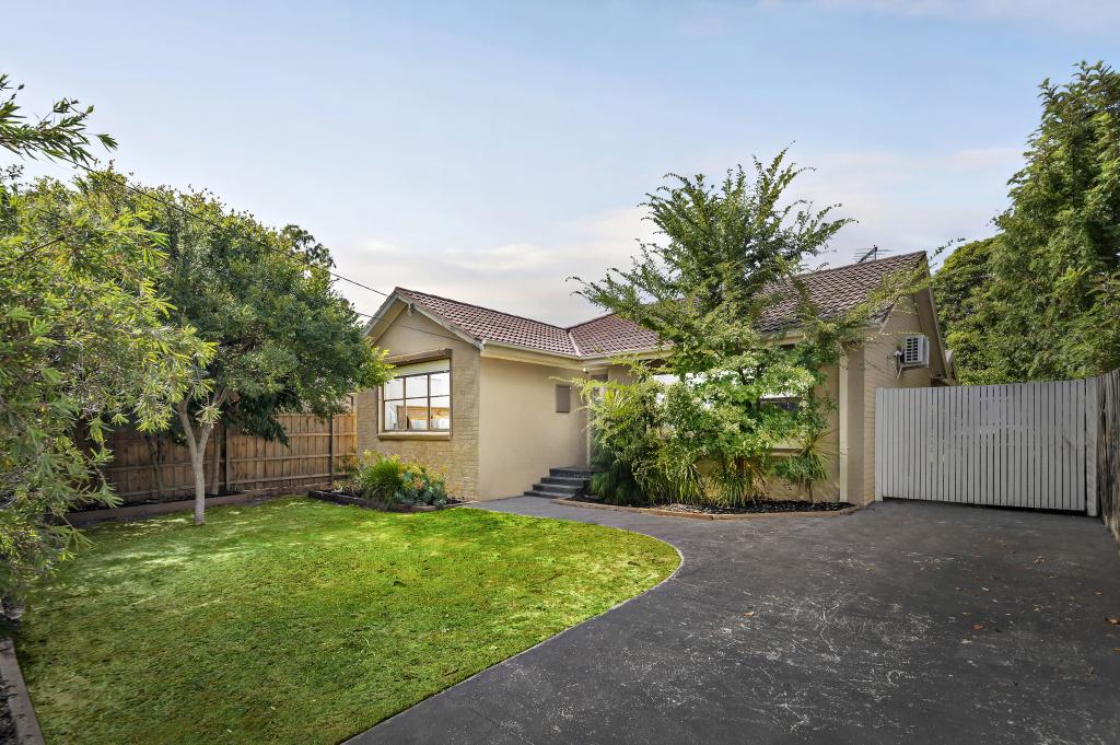 35 Nodding Ave, Frankston North, VIC 3200
