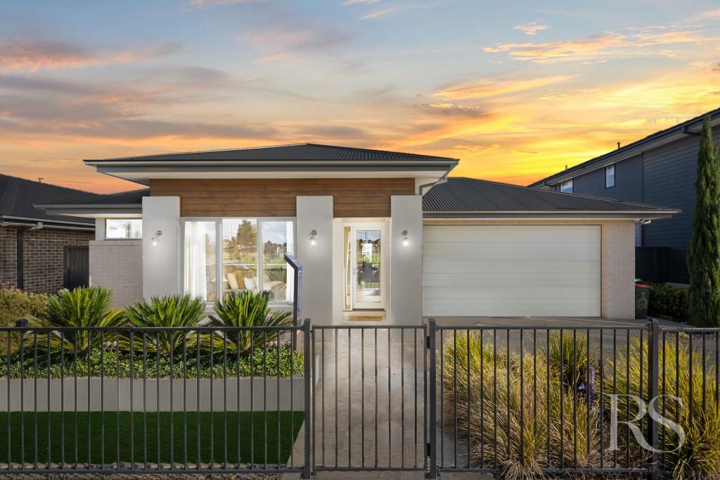 191 HONOUR AVE, CLYDE NORTH, VIC 3978