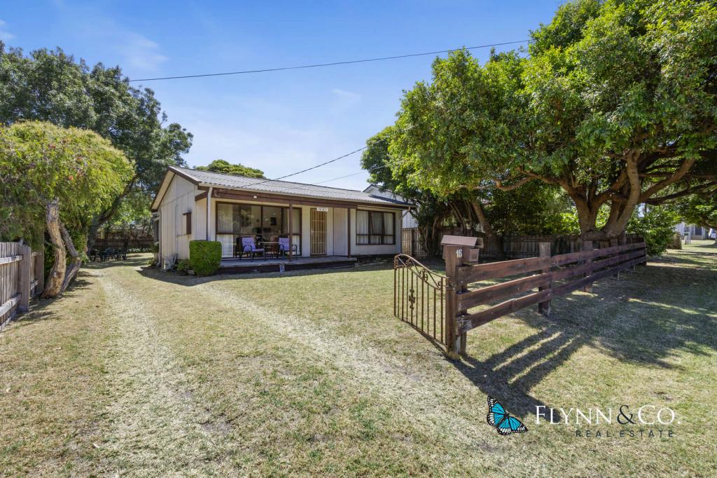 16 Woodvale Gr, Rosebud, VIC 3939