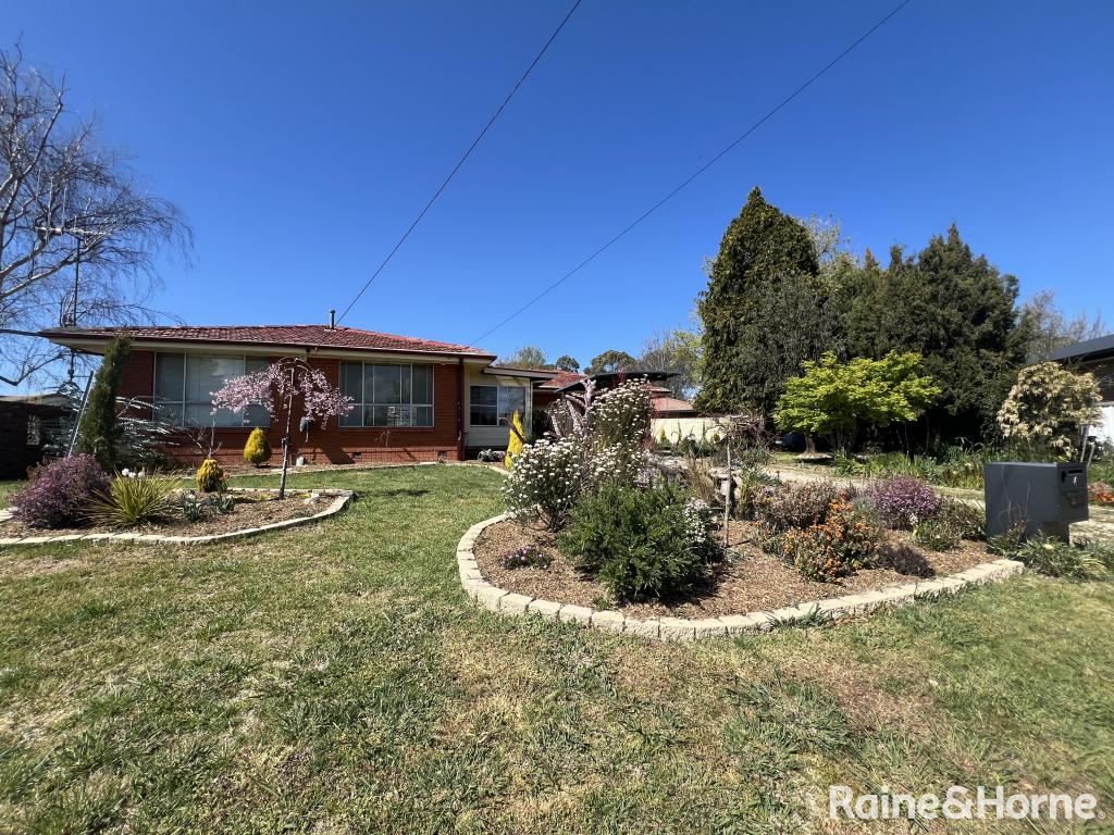 4 Dougherty Pl, Orange, NSW 2800