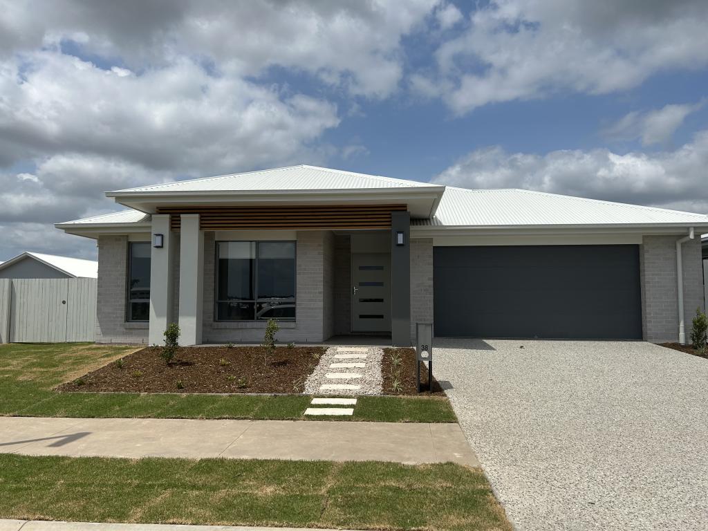 38 LORD HOWE CCT, BANYA, QLD 4551