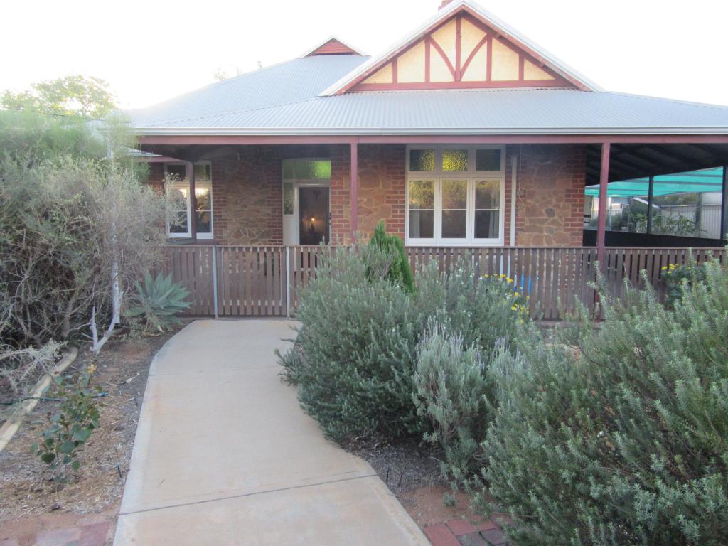 5 Macpherson St, Carnamah, WA 6517