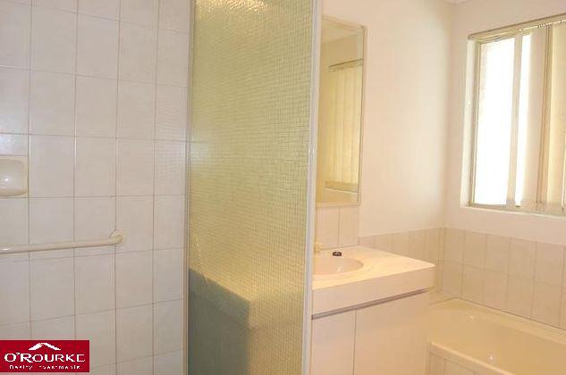 1/12 Lalor St, Scarborough, WA 6019