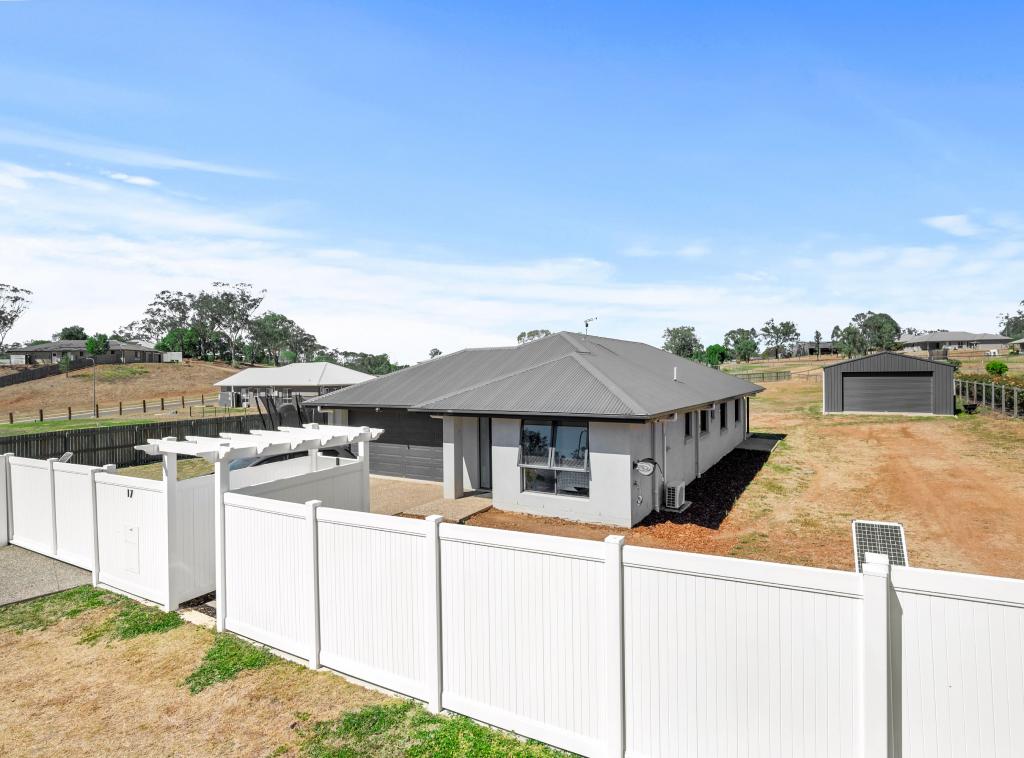 17 Sovereign Dr, Meringandan West, QLD 4352