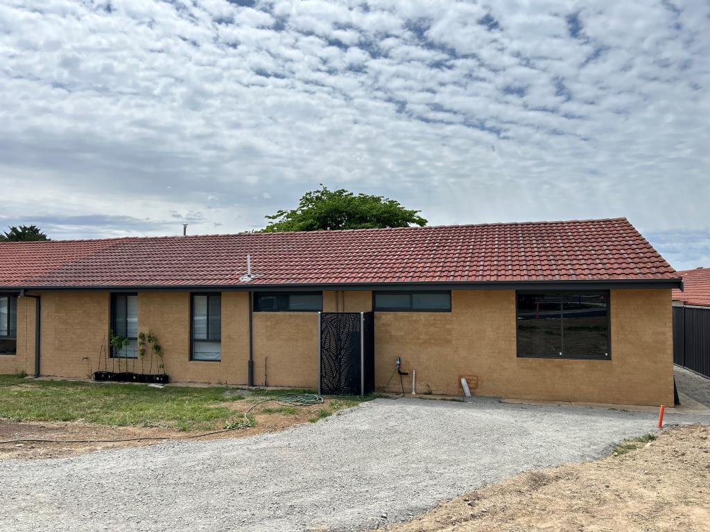 3a/7 Wollondilly Ave, Goulburn, NSW 2580