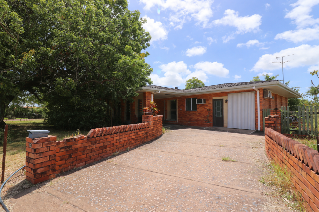 2-4 Albert Cres, Ayr, QLD 4807