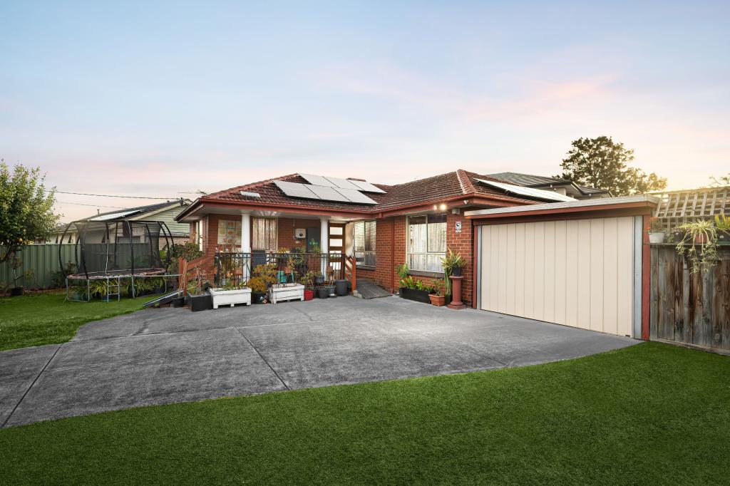 7 Allwen Ct, Clarinda, VIC 3169