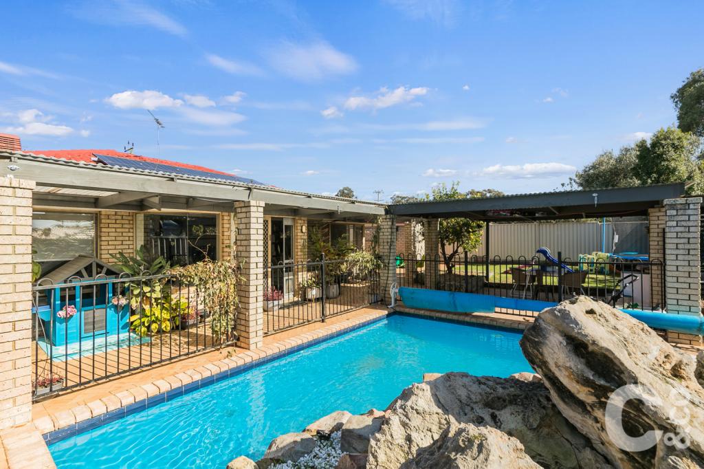 7 Warner Rd, Parmelia, WA 6167