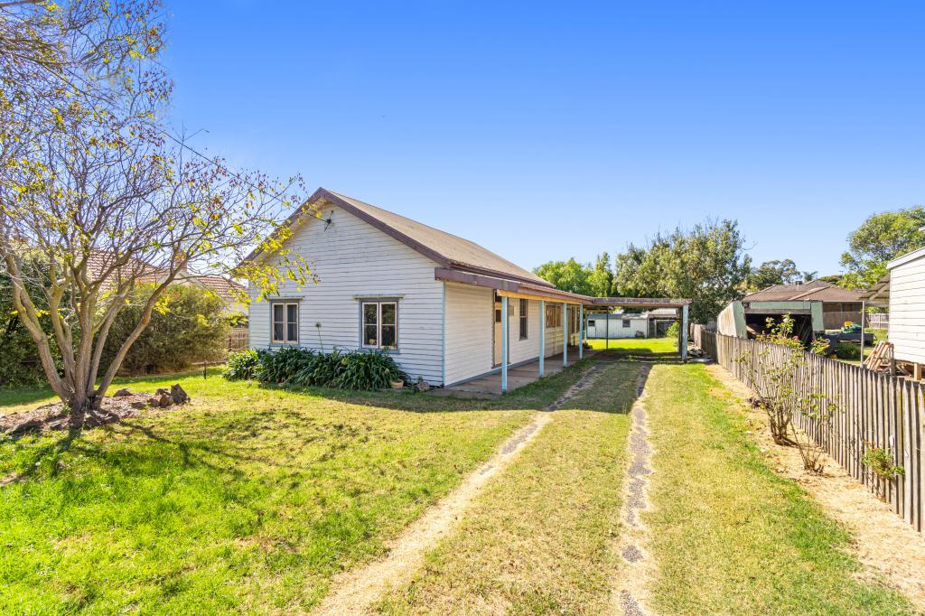 14 Stratford-Maffra Rd, Maffra, VIC 3860