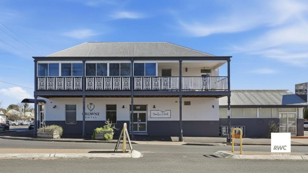 TOP FLOOR/133 LORDS PL, ORANGE, NSW 2800