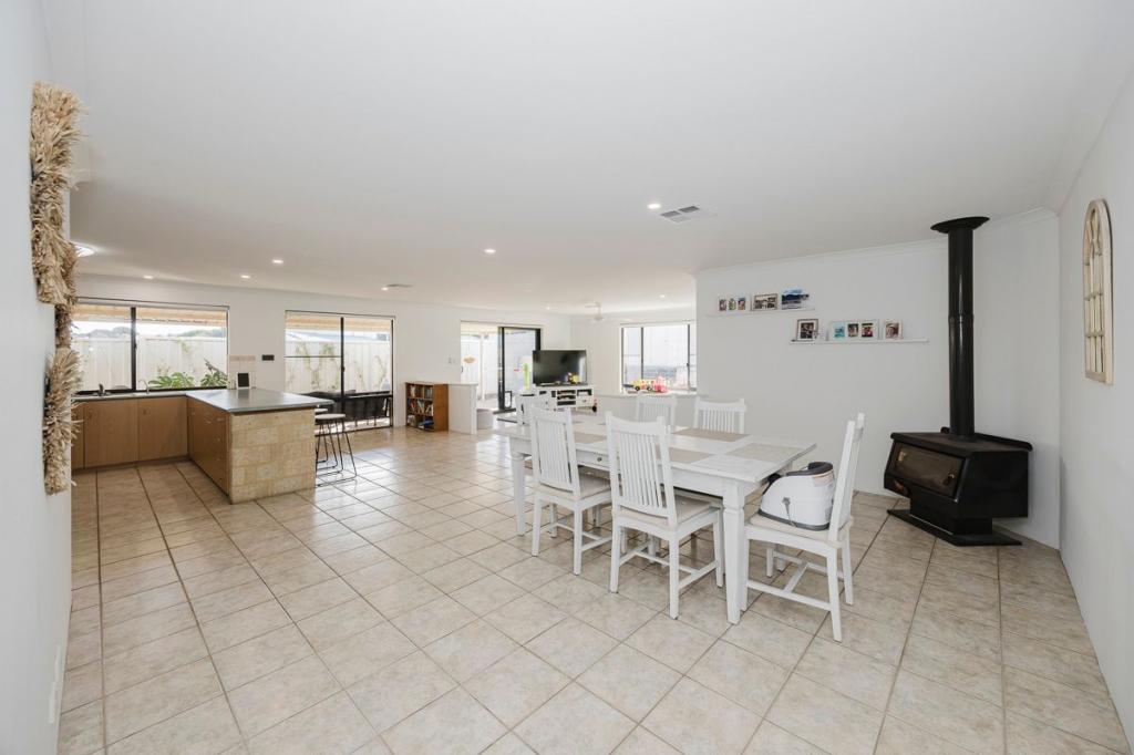 43 Weatherley Dr, Two Rocks, WA 6037