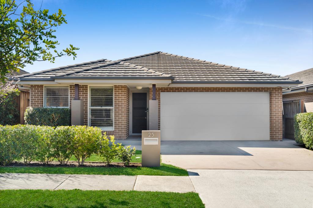 25 Silverwood St, Gledswood Hills, NSW 2557