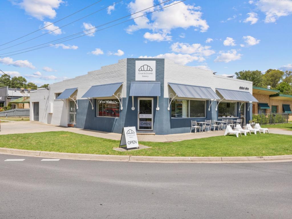 499 EBDEN ST, SOUTH ALBURY, NSW 2640