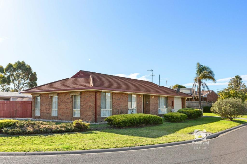 3 Lara Cl, Paynesville, VIC 3880