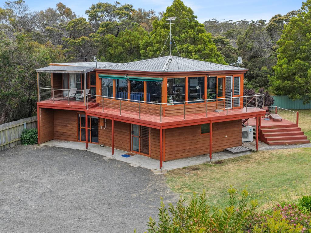5 Swanwick Dr, Coles Bay, TAS 7215