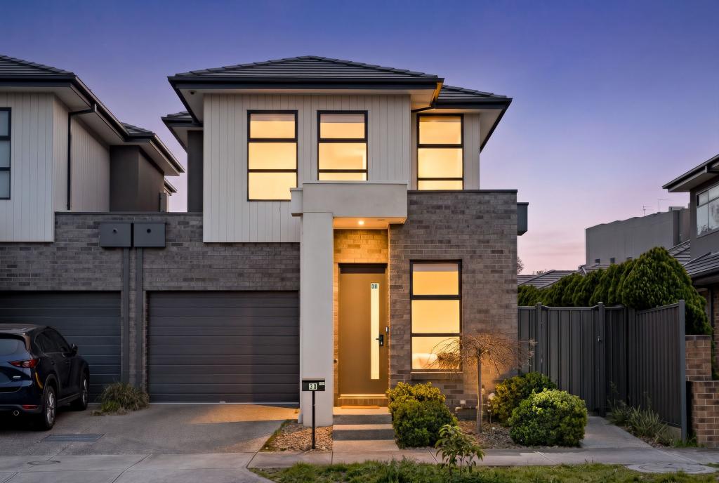 30 Lex Gr, Oak Park, VIC 3046