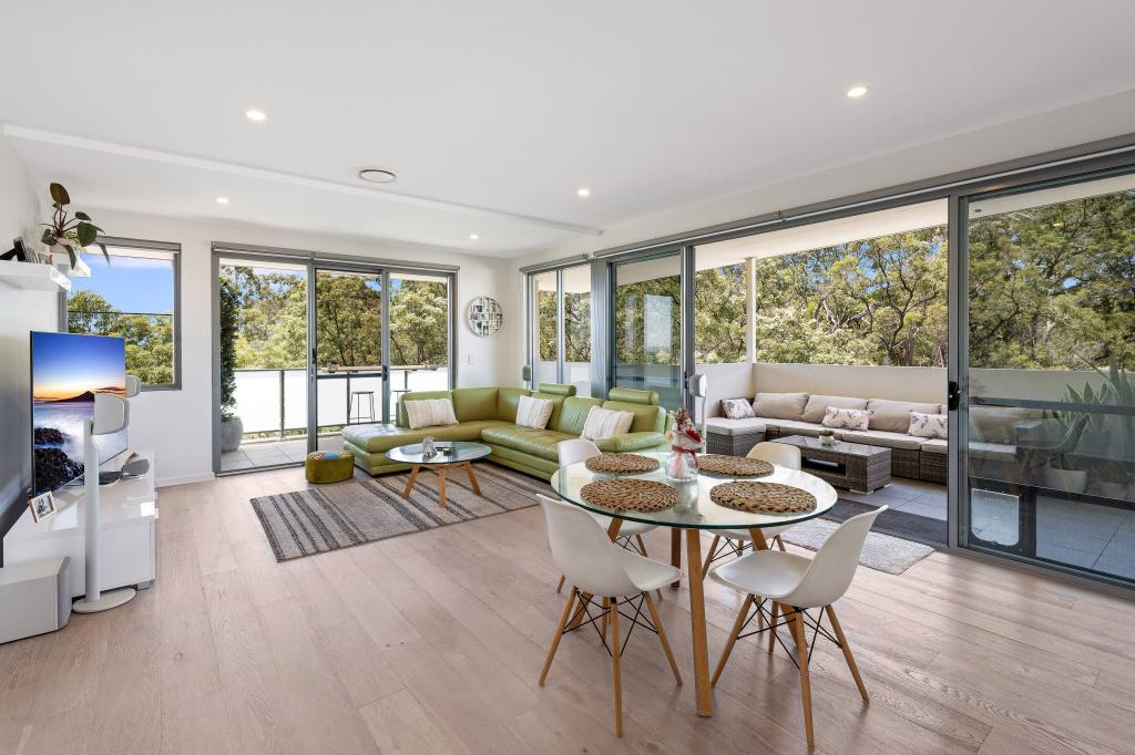 A404/2 Rowe Dr, Potts Hill, NSW 2143