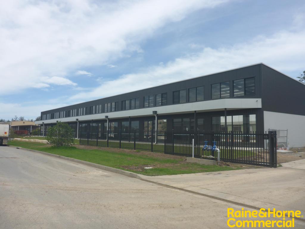 Units 1, 2  And/Or 3/11 Orontes Cl, Sancrox, NSW 2446