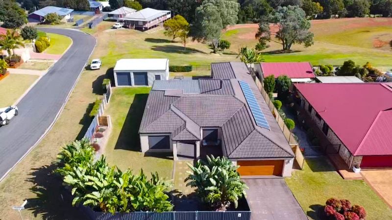 15 Hillview Pde, Kingaroy, QLD 4610
