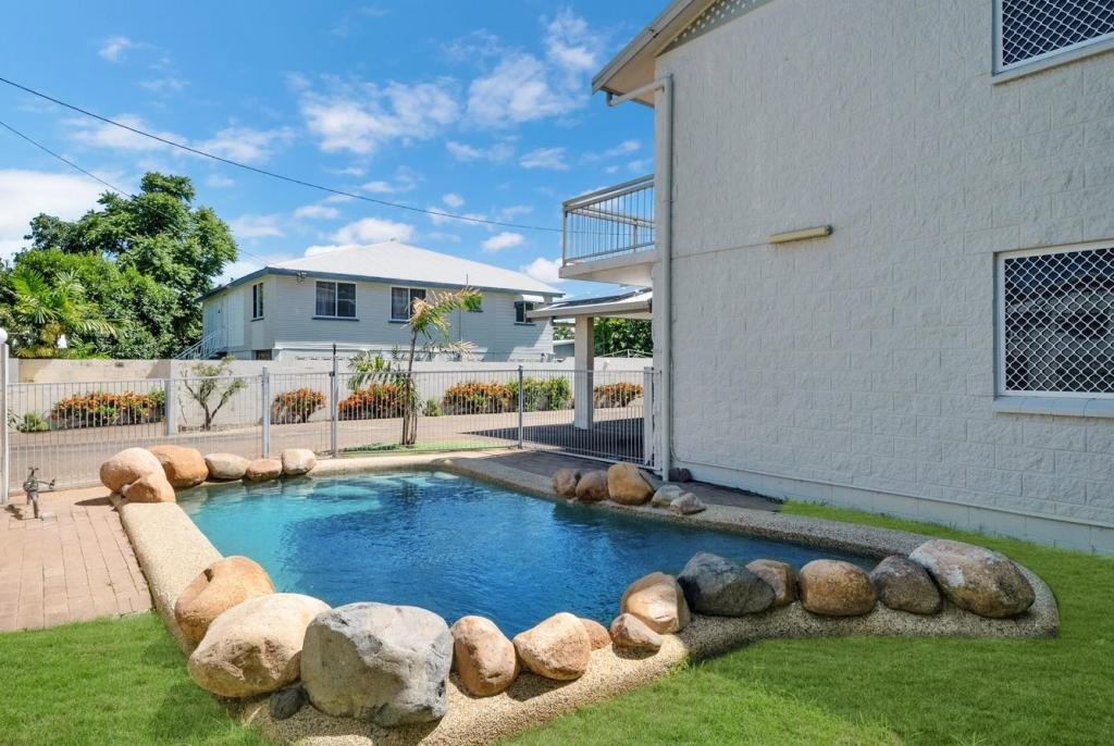 4/39 Sycamore St, Pimlico, QLD 4812