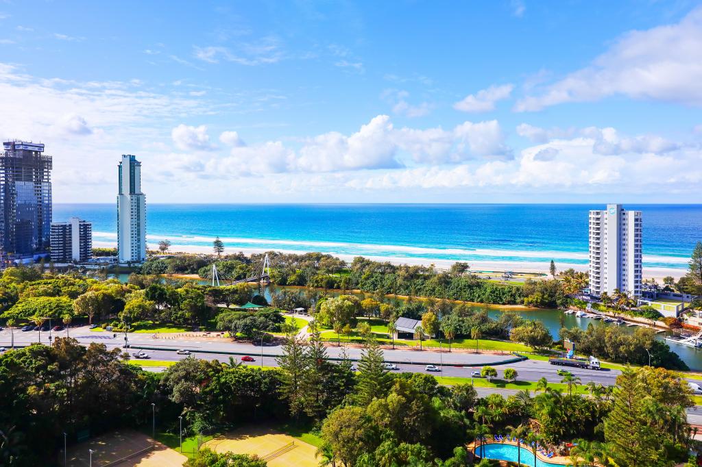 106/8 ADMIRALTY DR, PARADISE WATERS, QLD 4217
