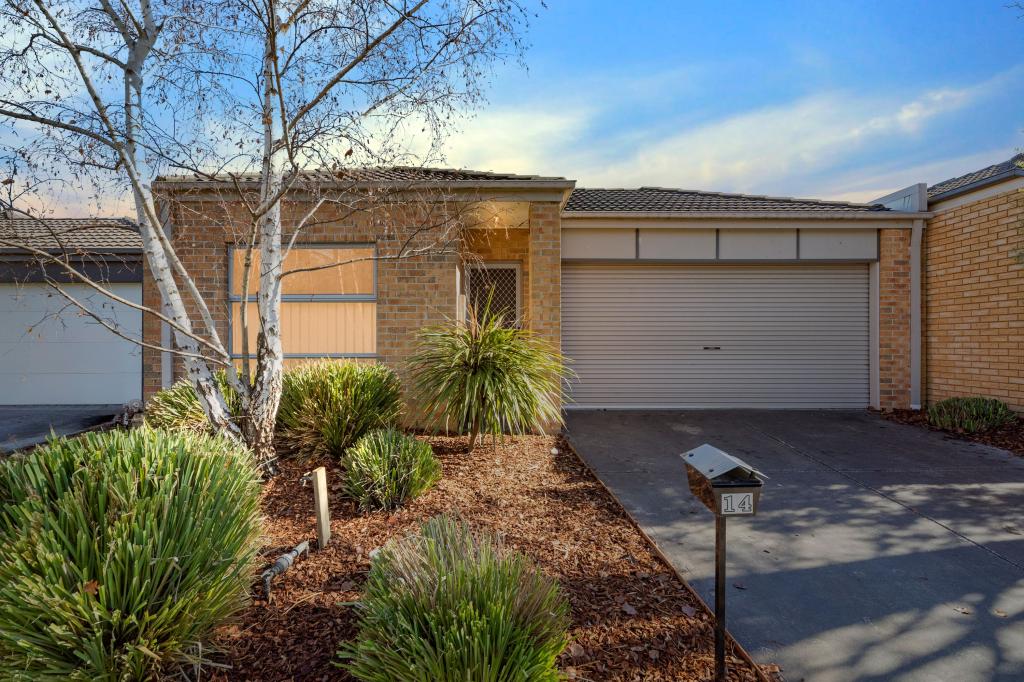 14 KOSTA BODA BVD, PAKENHAM, VIC 3810