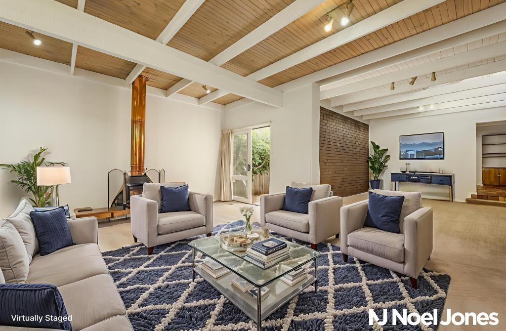 15 FAIRBANK CRES, TEMPLESTOWE LOWER, VIC 3107