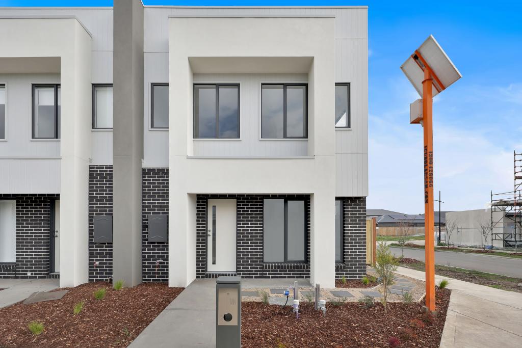 165 VEARINGS RD, WOLLERT, VIC 3750