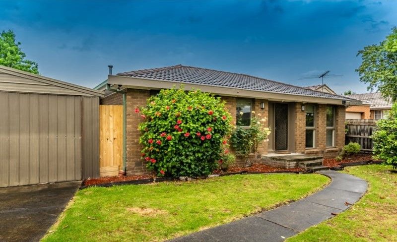 35 Lakeview Ave, Rowville, VIC 3178