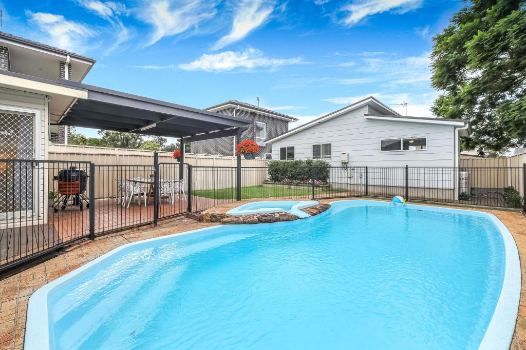 82 Ocean Beach Rd, Woy Woy, NSW 2256