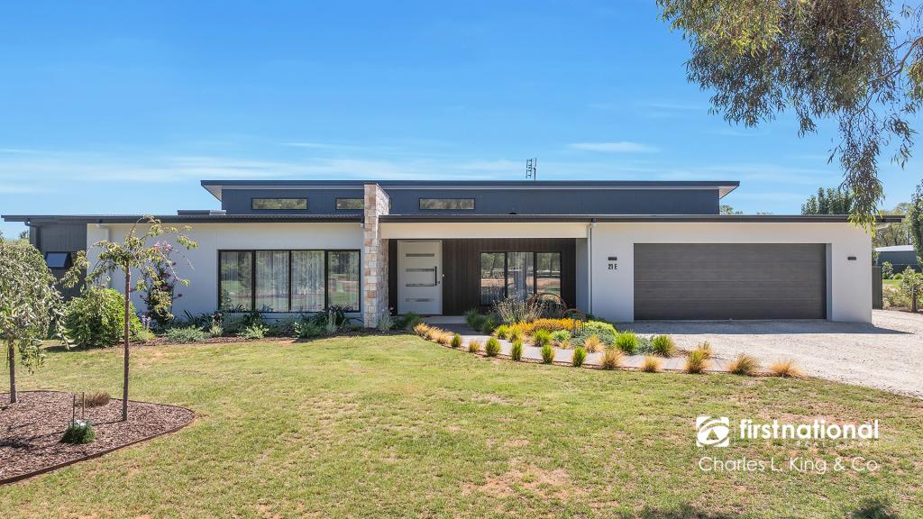 21E MAIDENSMITH DR, MOAMA, NSW 2731